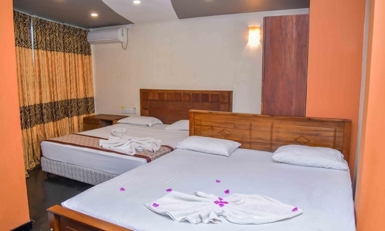 Ceylon Sea Hotel Tangalle Bagian luar foto