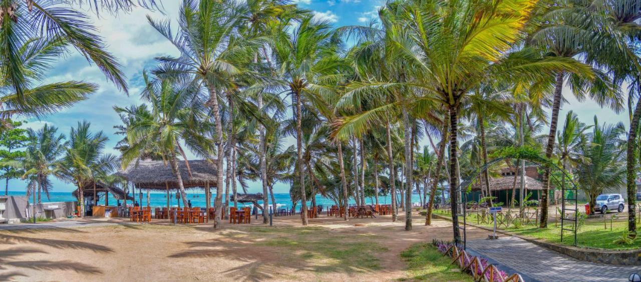 Ceylon Sea Hotel Tangalle Bagian luar foto